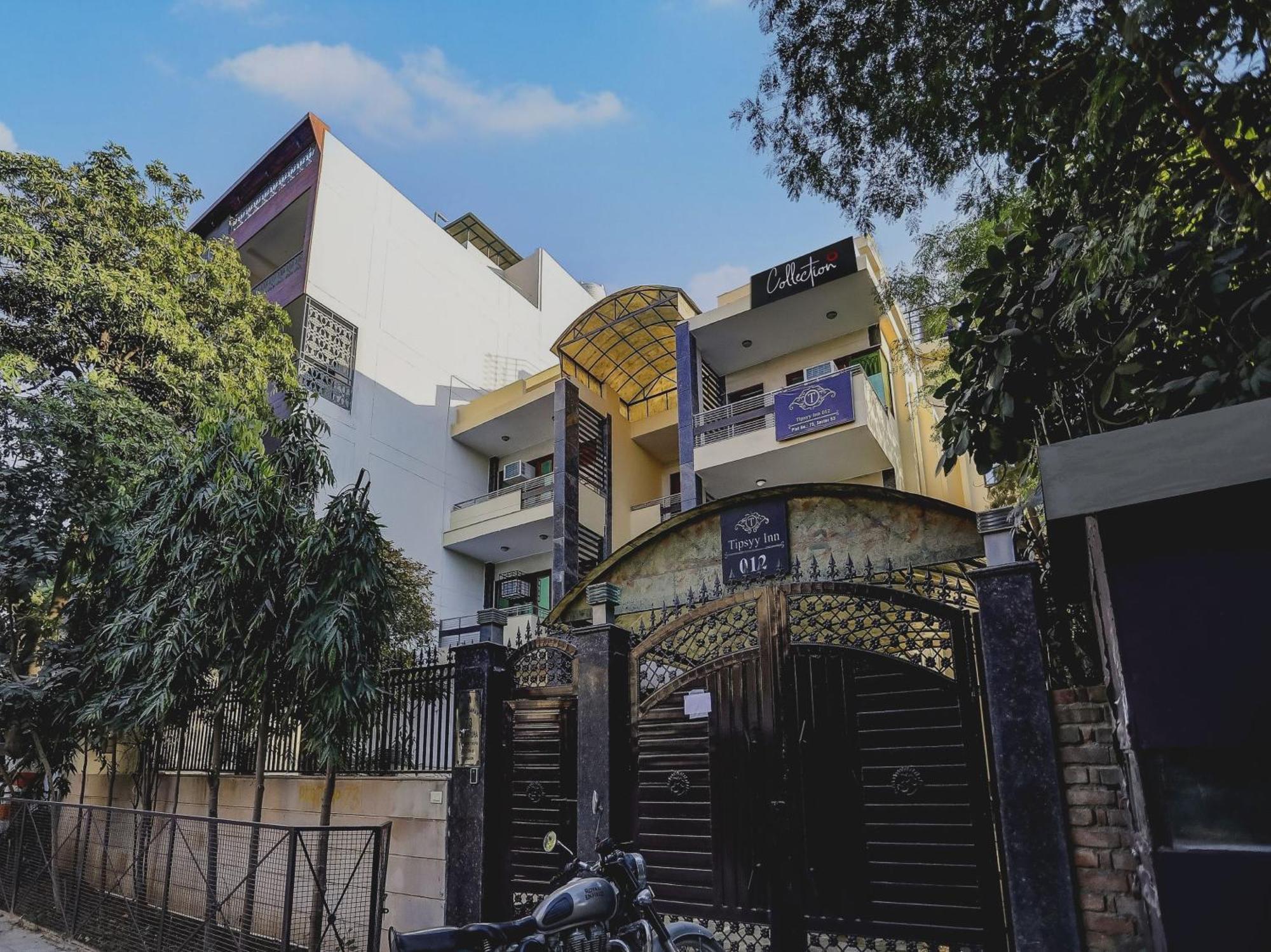 Hotel Super Capital O Uk House Residency Gurgaon Exterior foto