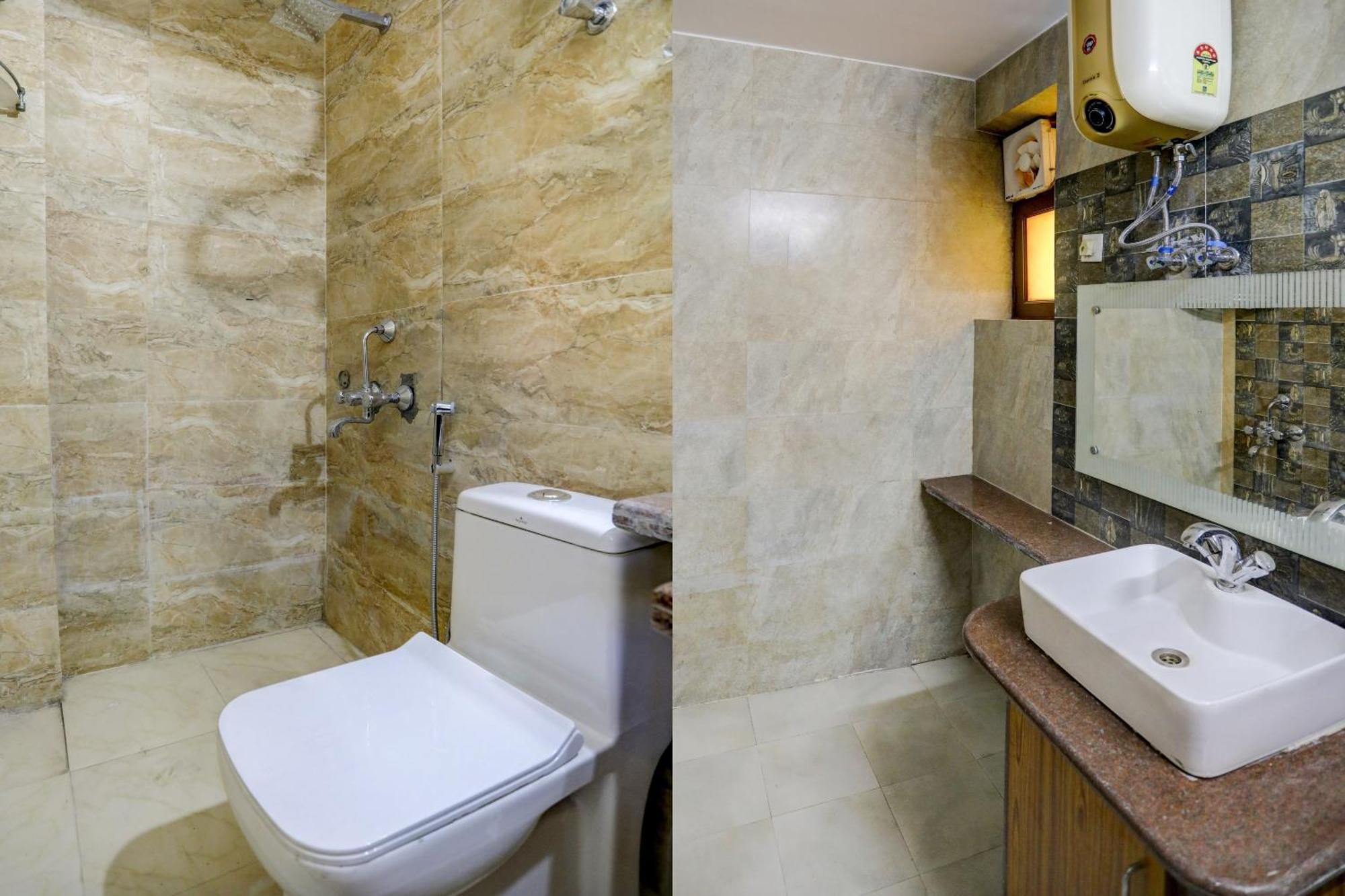 Hotel Super Capital O Uk House Residency Gurgaon Exterior foto
